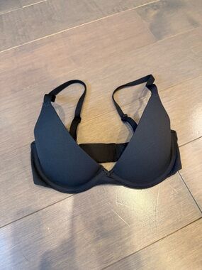 SKIMS Plunge Bra